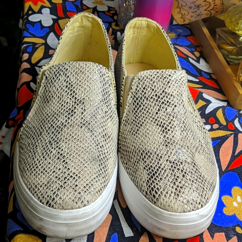 Snake print women's slip on